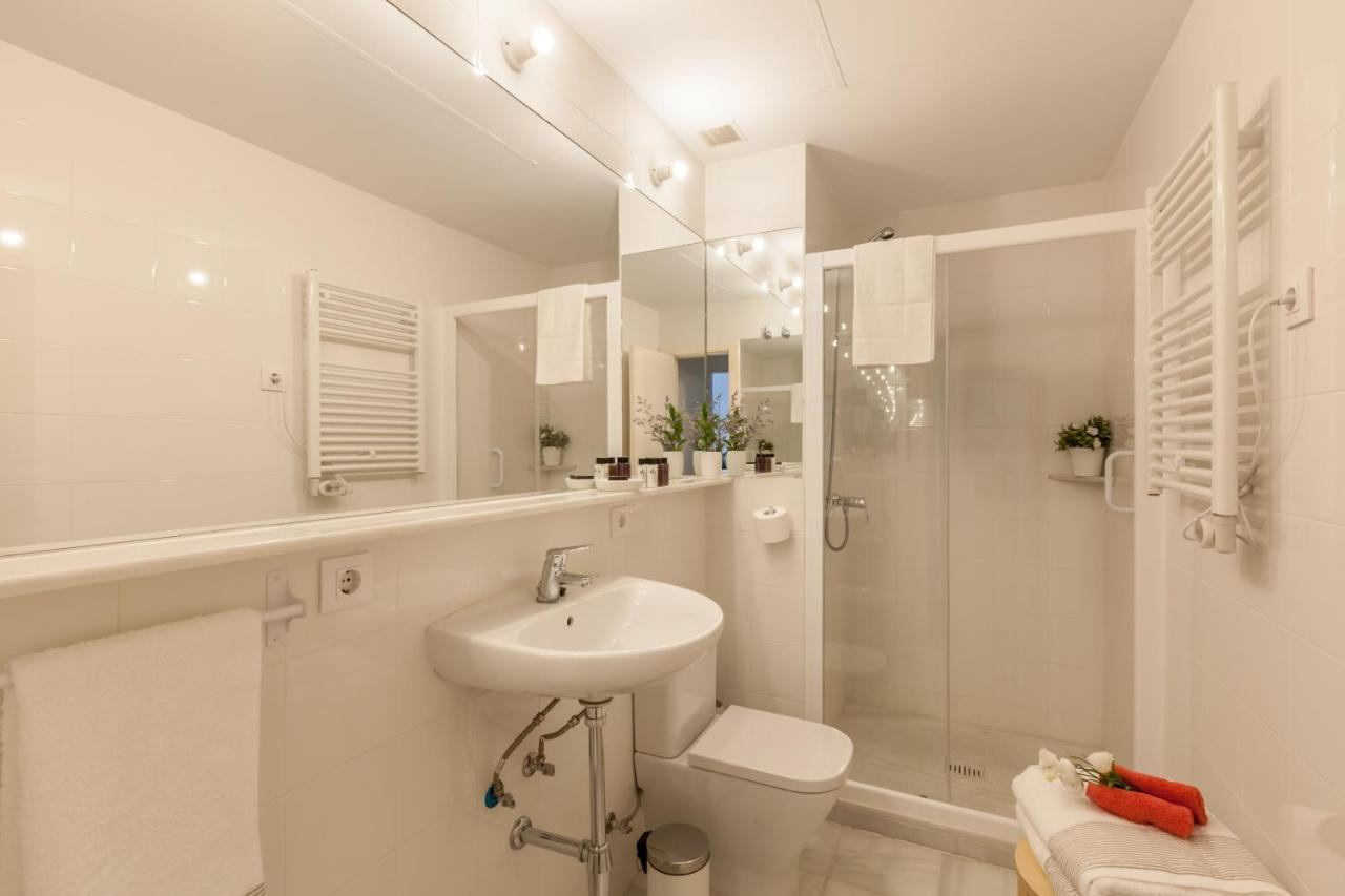 Apartamento Deluxe Calle Imagen Sevilla Exteriör bild